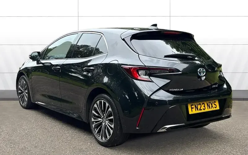 Używany Toyota Corolla Design 140 KM (102 kW) 2026 Hatchback