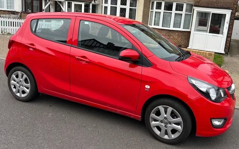 Used Vauxhall Viva 75 HP (55 kW) 2016 Red Hatchback
