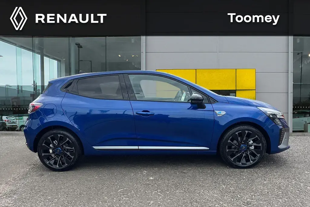 New Renault Clio Iconic Esprit Alpine 140 HP (102 kW) 2026 Hatchback