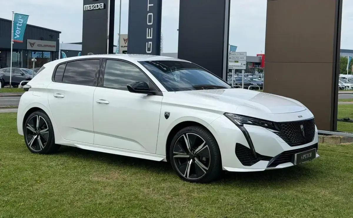 Usado Peugeot 308 GT 129 HP (94 kW) 2023 Branco Citadino