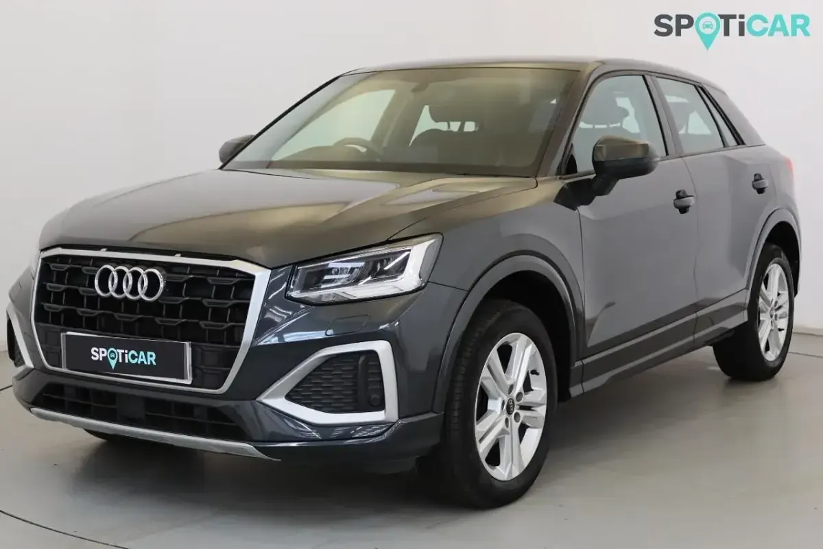 Begagnad Audi Q2 Sport 148 HK (108 kW) 2022 Grå SUV