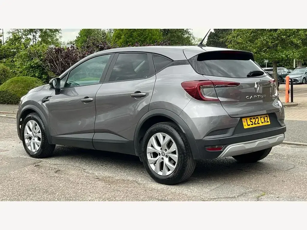 Used Renault Captur Iconic 142 HP (104 kW) 2022 Grey  SUV