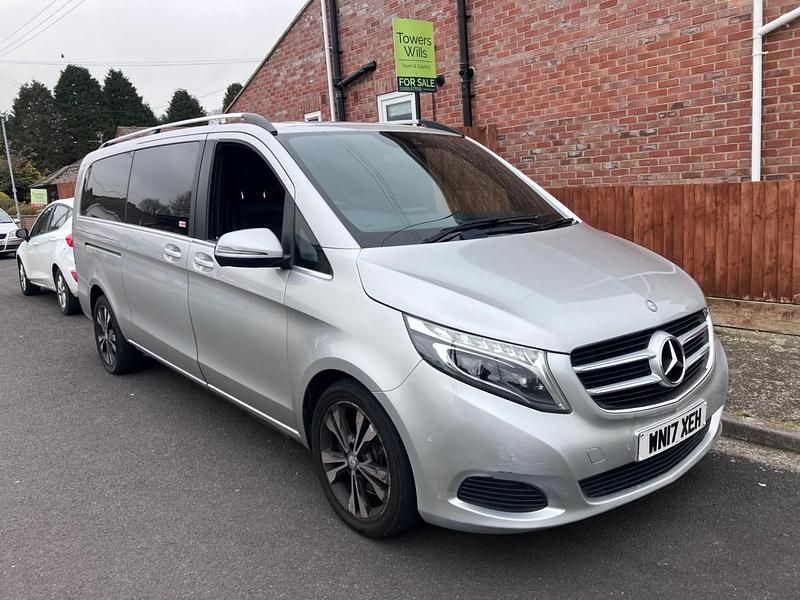 Used Mercedes V220 2017 Silver MPV