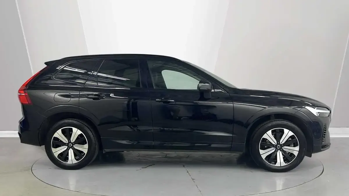Used Volvo XC60 Plus 249 HP (183 kW) 2023 Black SUV