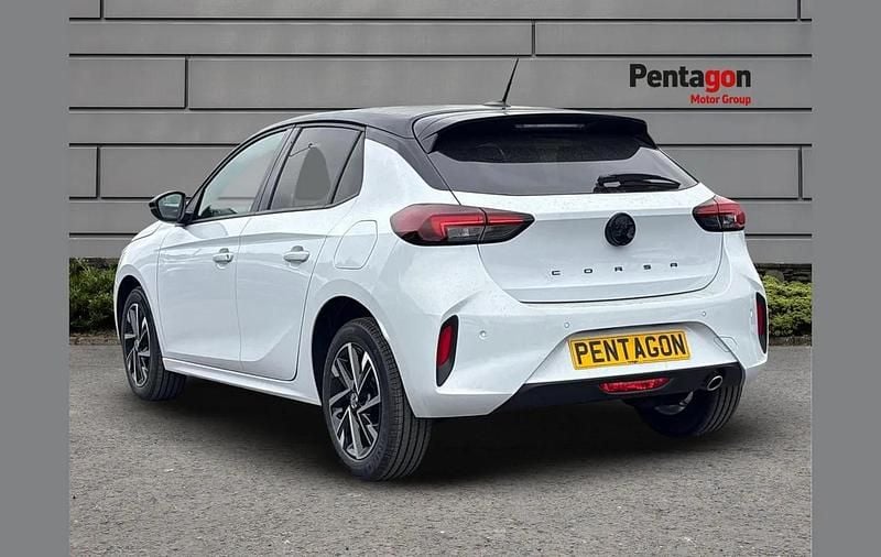 Used Vauxhall Corsa S 100 HP (73 kW) 2025 White Hatchback