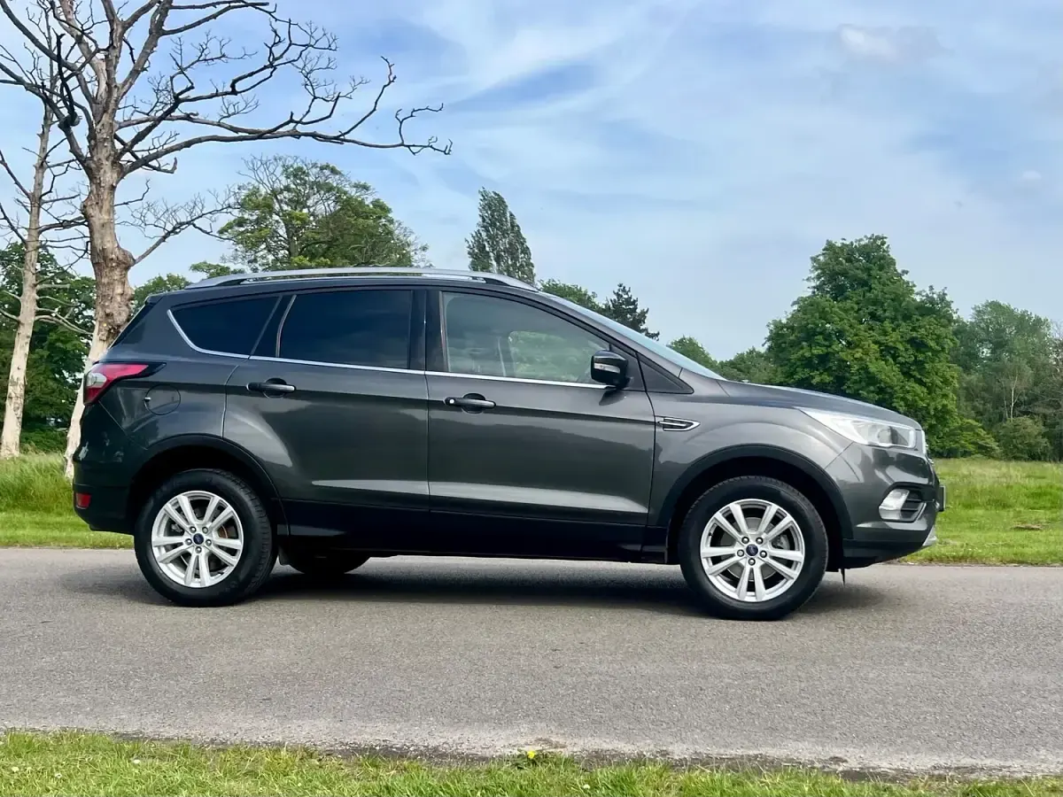 Used Ford Kuga Zetec 120 HP (88 kW) 2019 Grey SUV