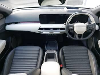 Used Kia EV4 GT-Line S 147 kW (201 HP) 2025 White Hatchback