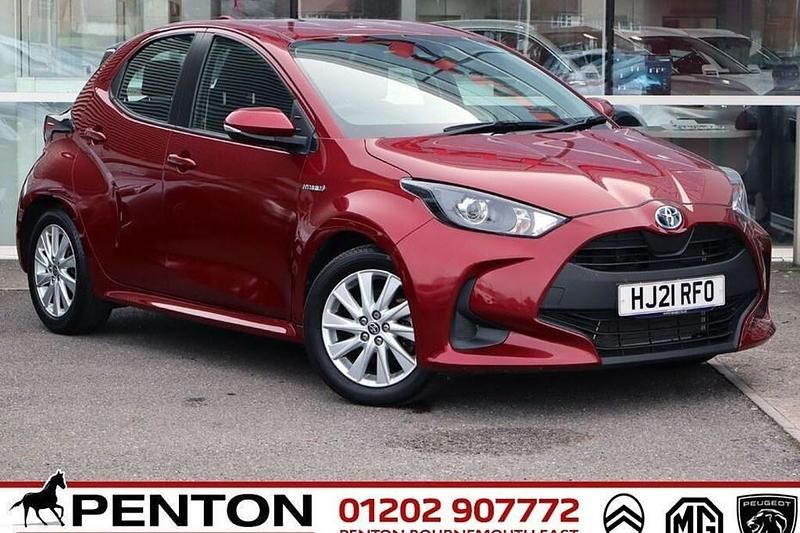 Used Toyota Yaris Hybrid 116 HP (85 kW) 2021