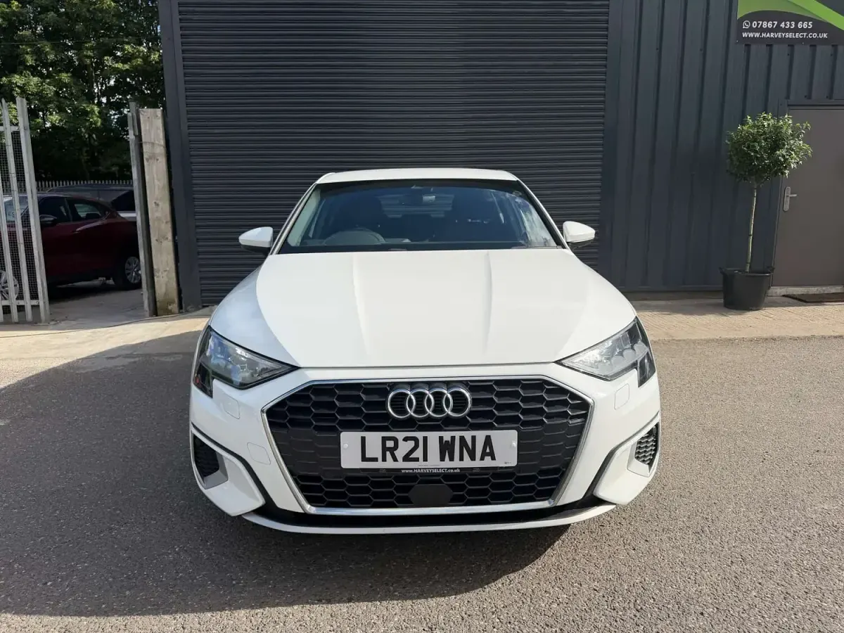 Used Audi A3 Sportback Sport 110 HP (80 kW) 2021 White Hatchback