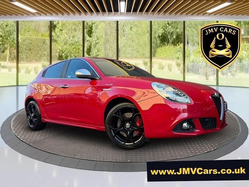 Used Alfa Romeo Giulietta 2014 Red Hatchback