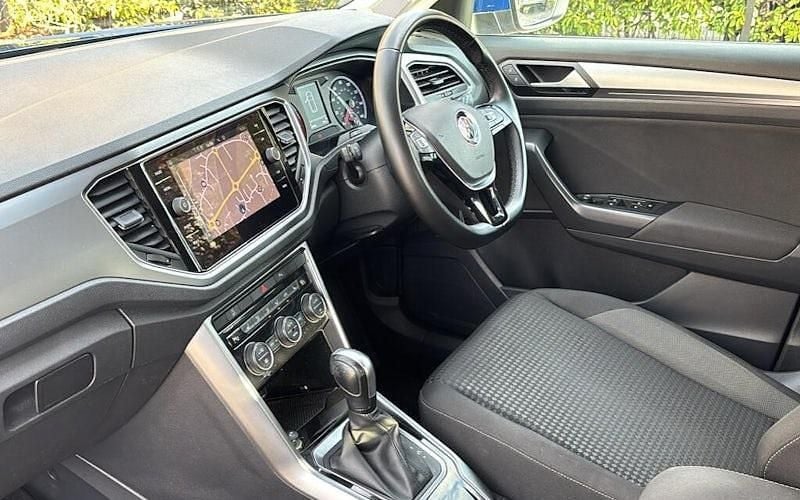 Used 2021 VW T-Roc Active SUV | £16,799 (A bit pricey) - Image 1/4