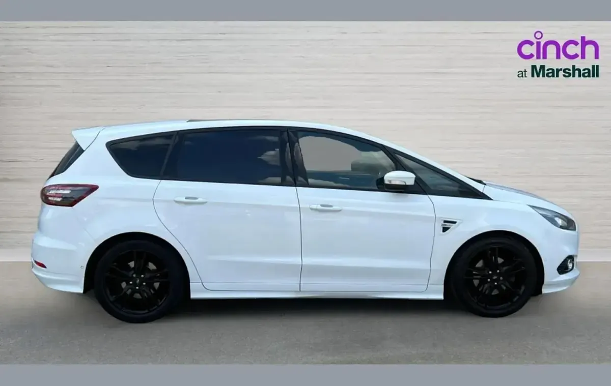Used Ford S-MAX ST-Line 240 HP (176 kW) 2018 White MPV