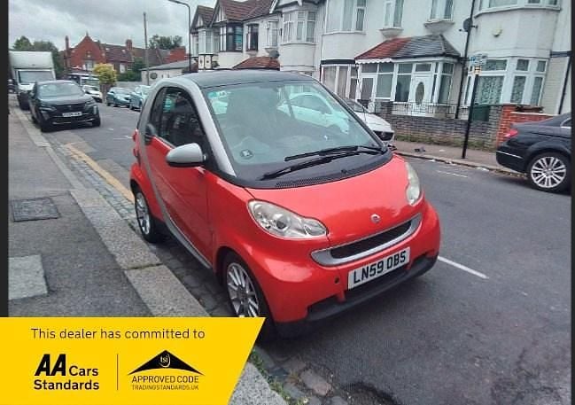 Red Used 2009 Smart ForTwo Coupé Passion Coupe | £3,990 (Fair price) - Image 1/4