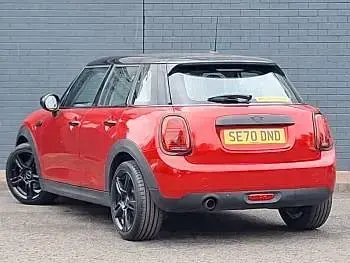 Used Mini ONE Comfort 102 HP (75 kW) 2020 Red Hatchback