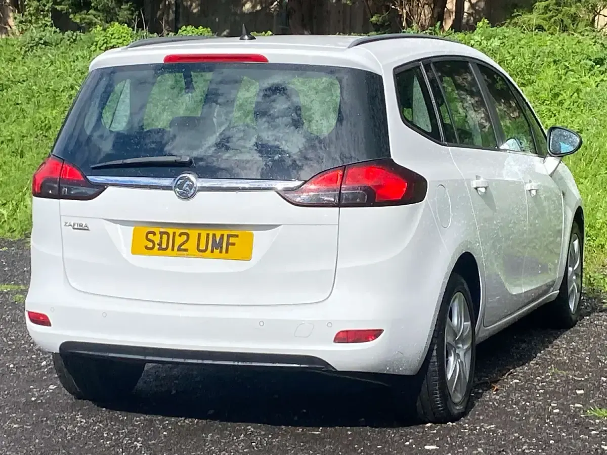 Used Vauxhall Zafira Tourer 2012 White MPV