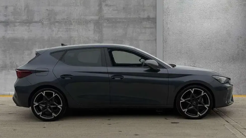 Used Cupra Leon 150 HP (110 kW) 2025 Grey Hatchback