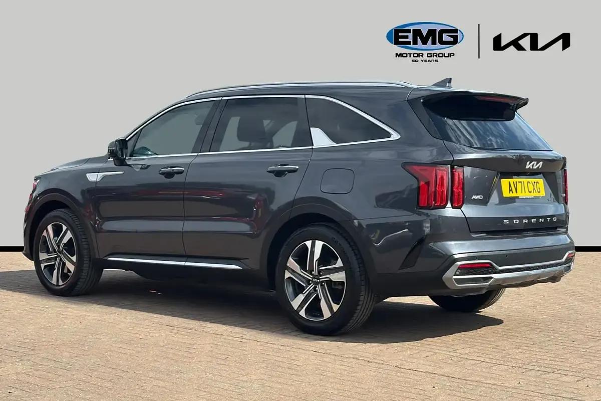 Used Kia Sorento 226 HP (166 kW) 2021 Grey SUV