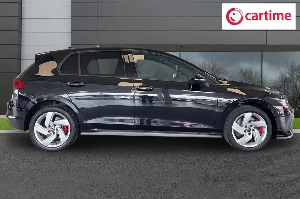 Second-hand VW Golf VIII GTE 2023 Negru Hatchback