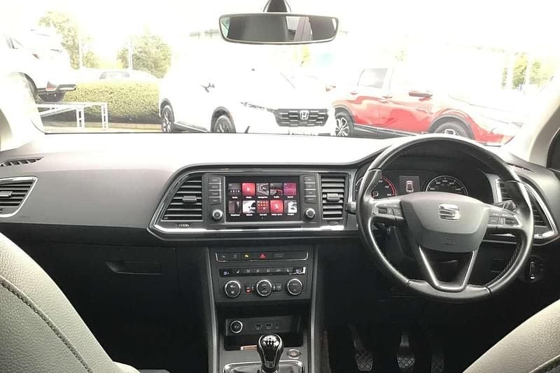 Image 3/4