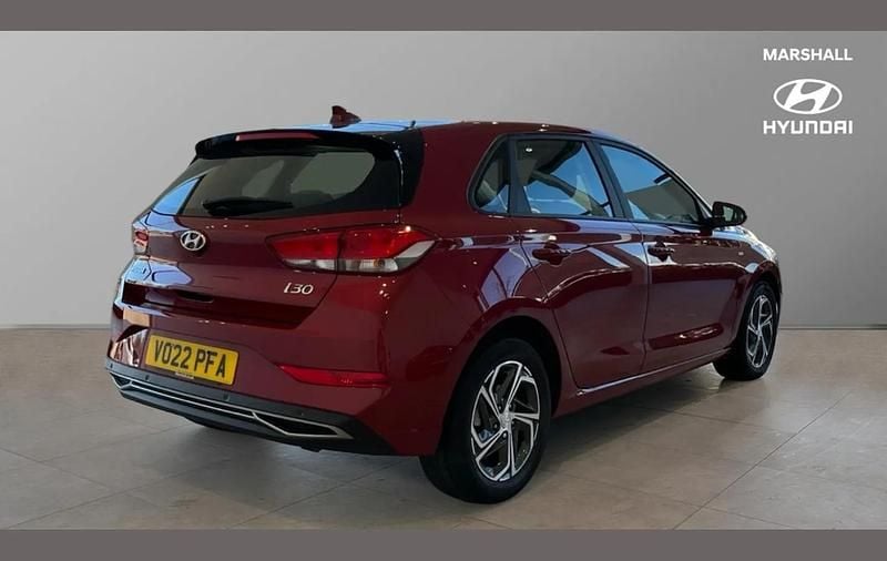 Used Hyundai i30 SE 120 HP (88 kW) 2022 Red Hatchback