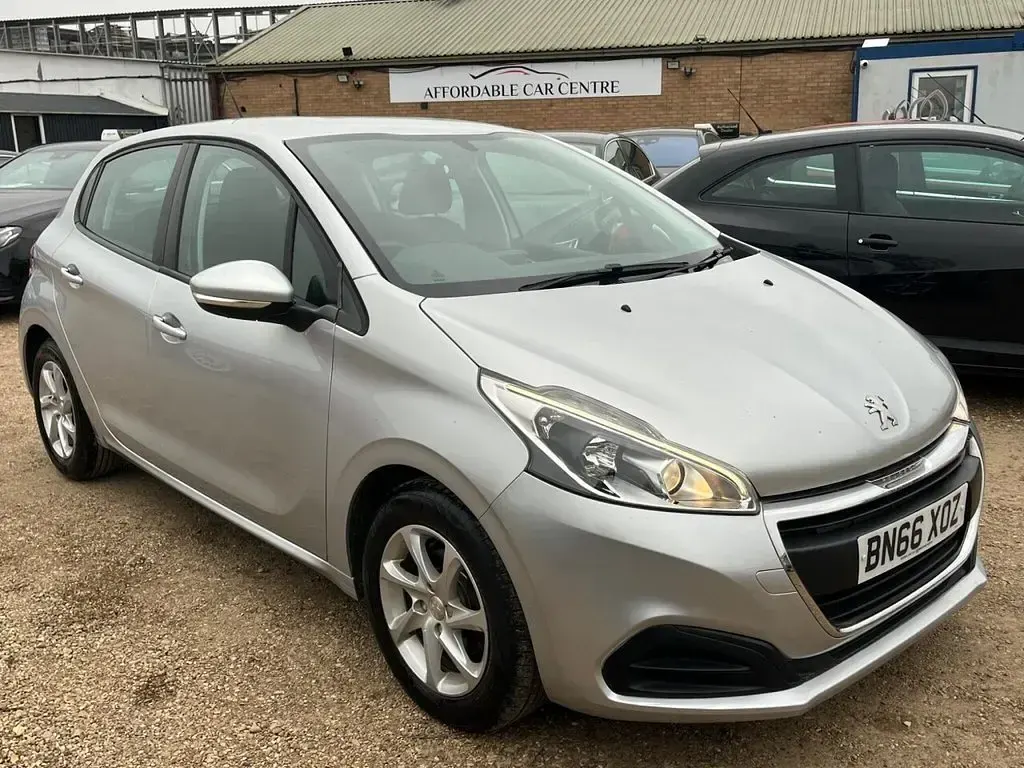 Used Peugeot 208 Active 2016 Silver Hatchback