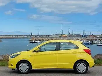 Begagnad Ford Ka Plus Studio 70 HK (51 kW) 2017 Gul Halvkombi