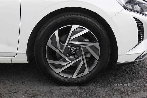 Used Hyundai i20 Advanced 2024 White Hatchback