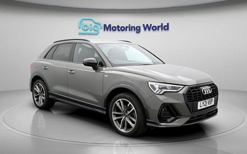 Begagnad Audi Q3 Black Edition 150 HK (110 kW) 2023 SUV
