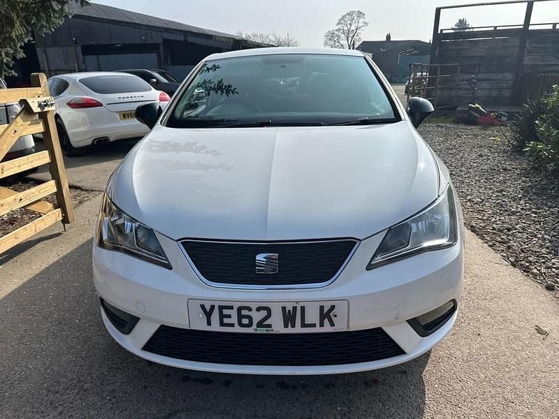 Used Seat Ibiza Ecomotive 75 HP (55 kW) 2013 White Hatchback