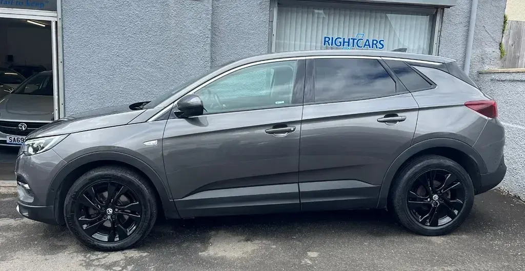 Used Vauxhall Grandland X Sport 2018 Grey SUV