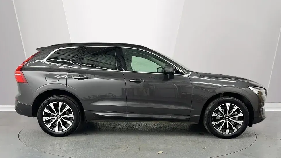 Used Volvo XC60 Core 250 HP (183 kW) 2025 Grey SUV