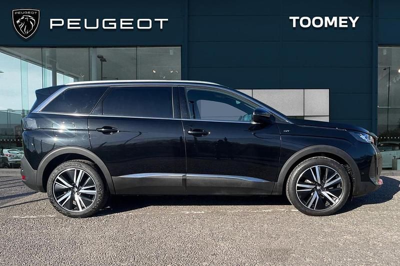 Used Peugeot 5008 Premium 129 HP (94 kW) 2023 Black SUV
