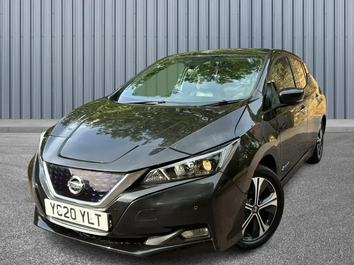 Used Nissan Leaf N-Connecta 110 kW (150 HP) 2020 Black Hatchback