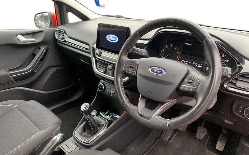 Used Ford Fiesta Zetec 86 HP (63 kW) 2019 Red Hatchback