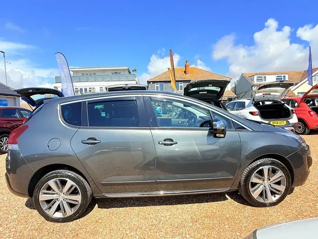 Used Peugeot 3008 Allure 2016 Grey Hatchback