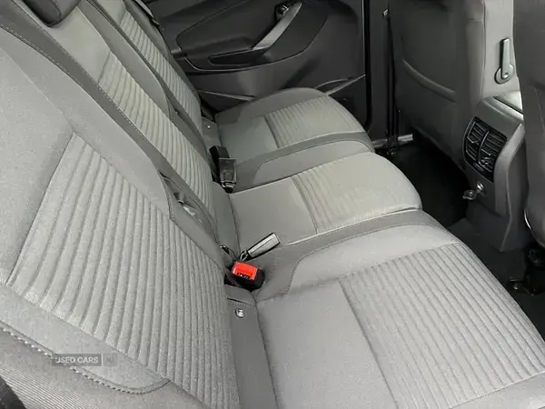 Used Ford C-MAX Titanium 2018 Red MPV