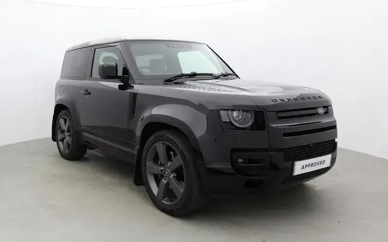 Used Land Rover Defender 525 HP (386 kW) 2024 SUV