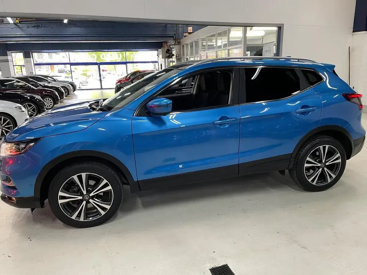 Used Nissan Qashqai N-Connecta 115 HP (84 kW) 2019 Blue SUV