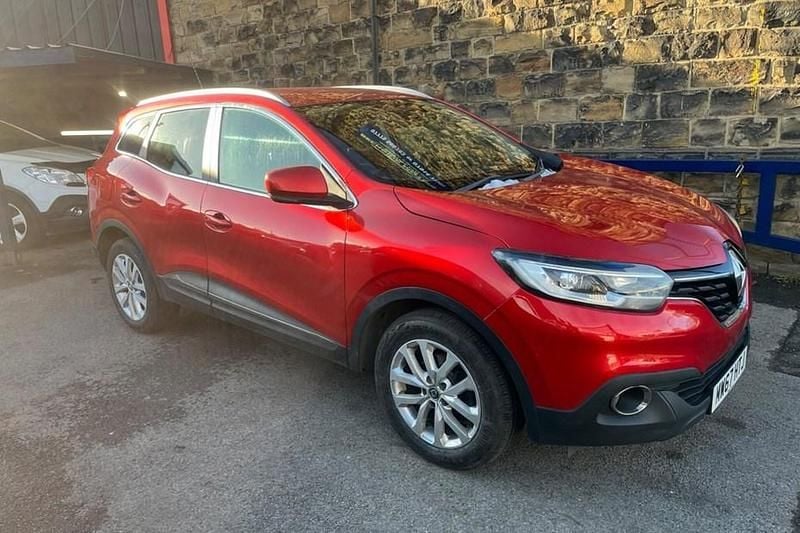 Red Used 2018 Renault Kadjar Dynamique SUV | £7,790 (Good price) - Image 1/1