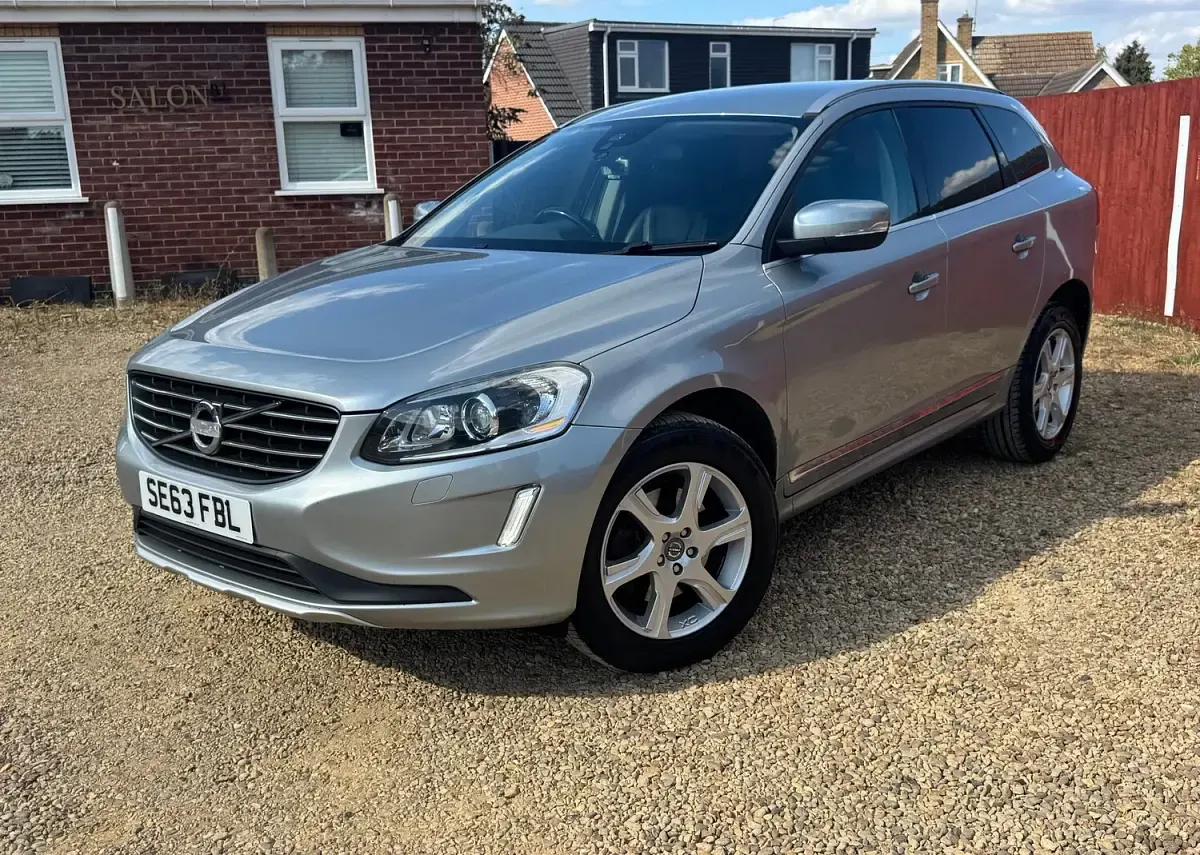 Used Volvo XC60 SE Lux 181 HP (133 kW) 2014 Silver SUV