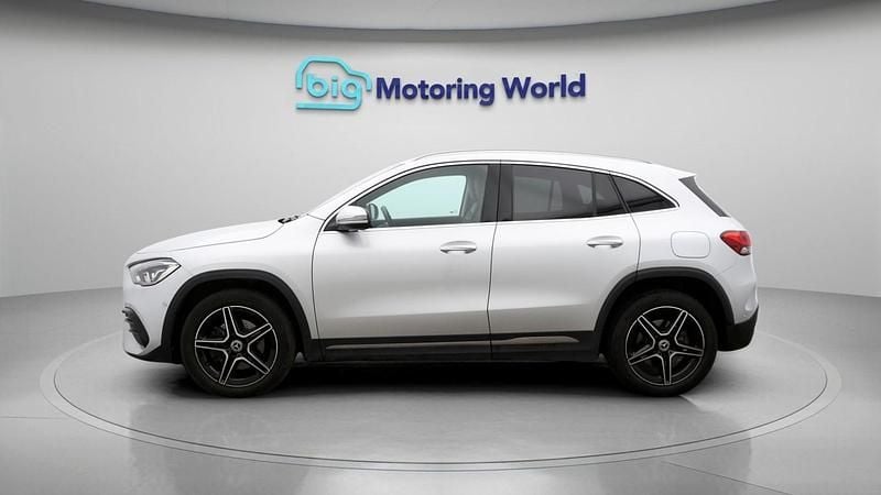 Used Mercedes GLA250 Executive 218 HP (160 kW) 2022 Silver SUV