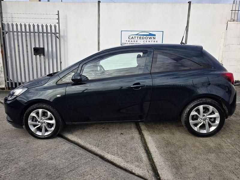 Used Vauxhall Corsa Excite 100 HP (73 kW) 2015 Green Hatchback