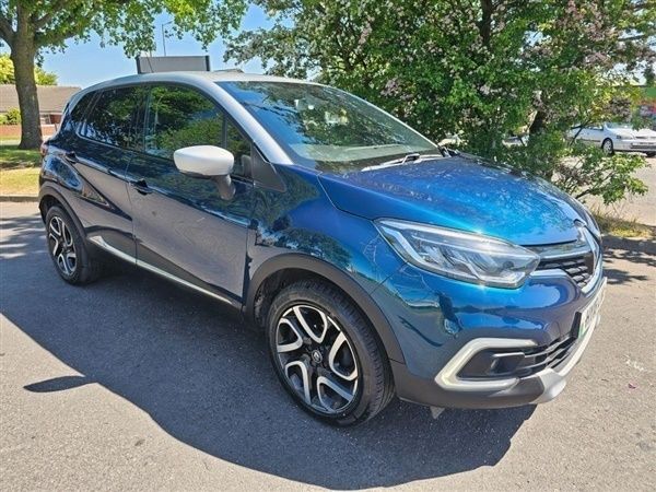 Blue and silver Used 2018 Renault Captur Dynamique SUV | £5,750 (Super price) - Image 1/1