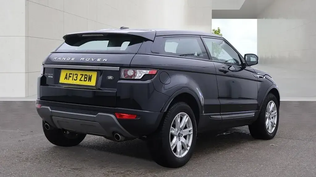 Used Land Rover Range Rover evoque Pure 187 HP (137 kW) 2013 Black SUV