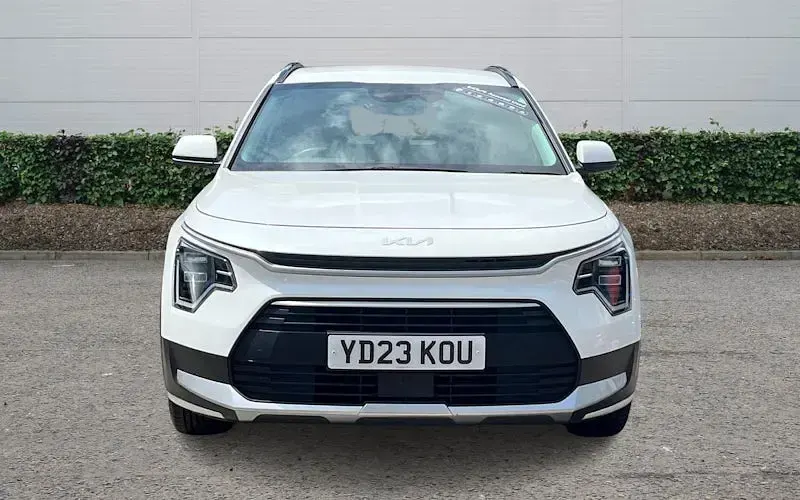 Used Kia Niro 141 HP (103 kW) 2023 White SUV