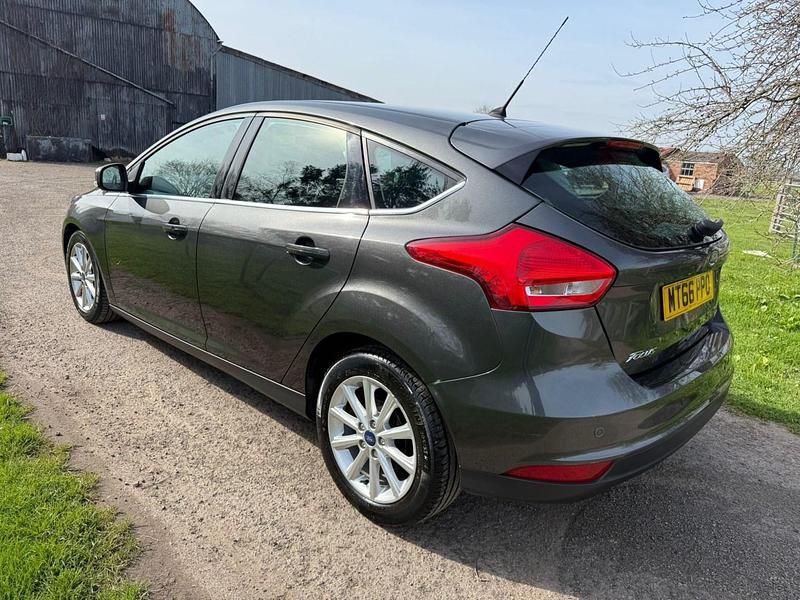 Used Ford Focus Titanium 2016 Grey Hatchback
