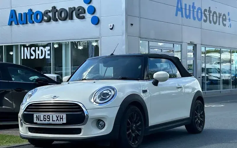 Begagnad Mini Cooper Cabriolet Classic 136 HK (100 kW) 2020 Cab