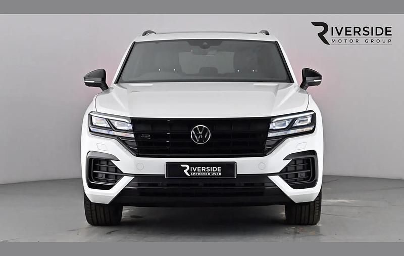 Used VW Touareg Black Edition 286 HP (210 kW) 2022 Pure white SUV