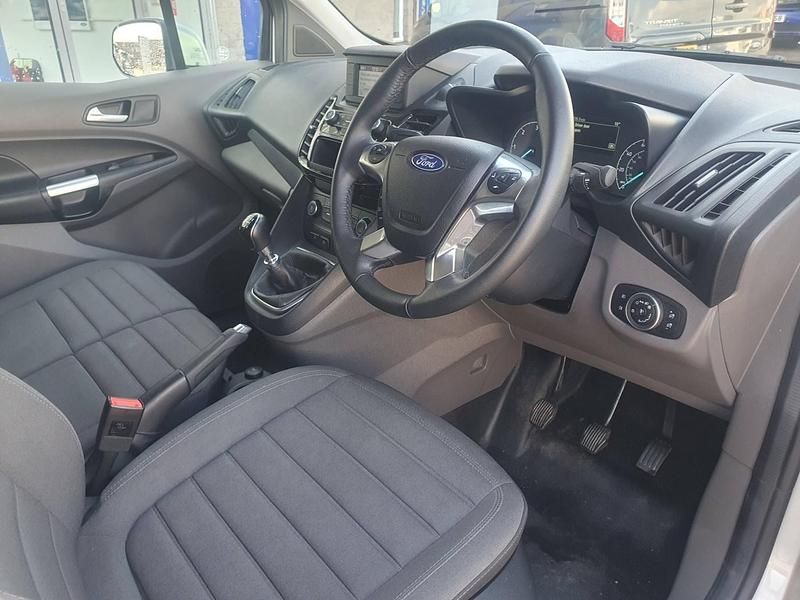 Used Ford Transit Connect Limited 100 HP (73 kW) 2024 Silver MPV