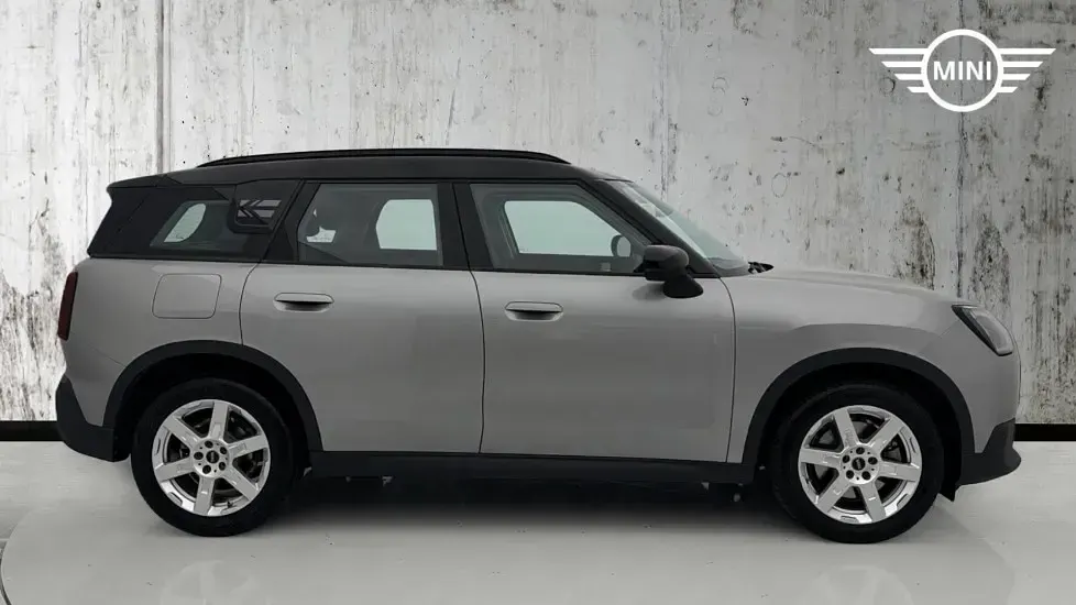 Used Mini Countryman 168 HP (123 kW) 2024 Silver SUV